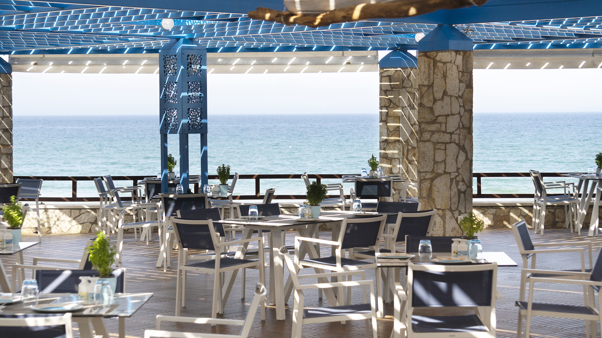 THALASSA RESTAURANT 2