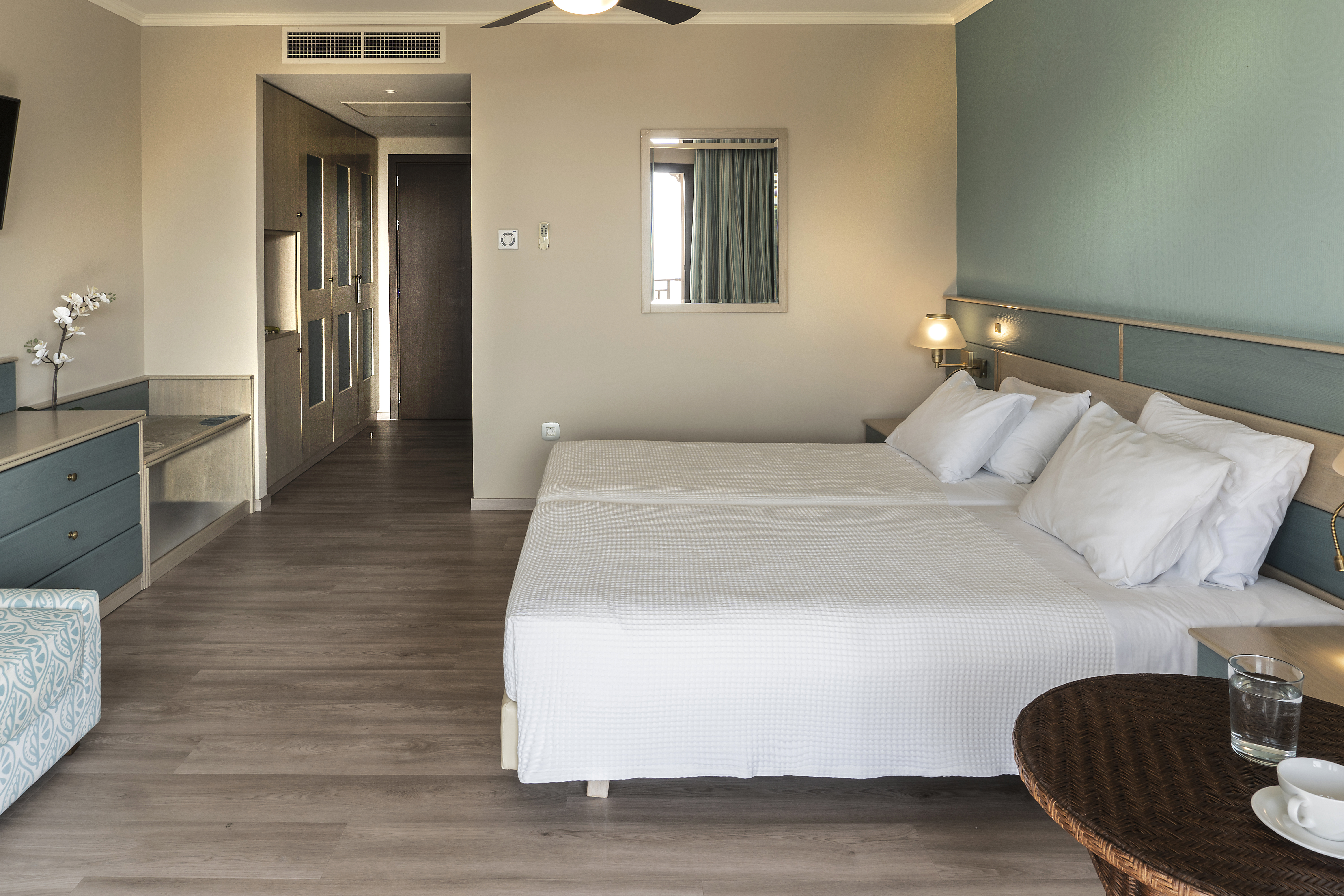 MAIN BUILDING DOUBLE ROOM GV