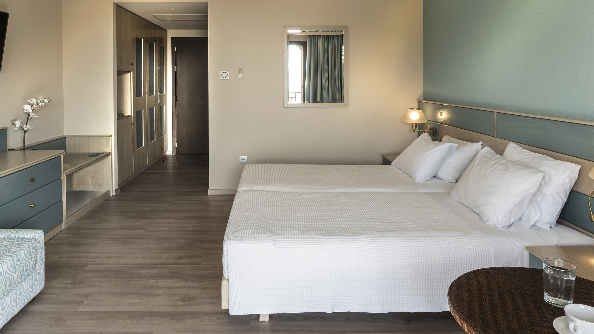 MAIN BUILDING DOUBLE ROOM GV