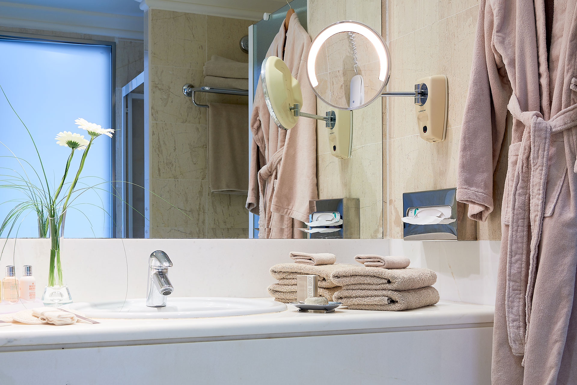 Aldemar Olympian Village Resort Sea Front Suite Sharing Pool 11